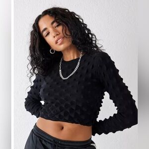 Women’s Urban Outfitters Black Textured/Spiked Long Sleeve Crop Top. Size L
